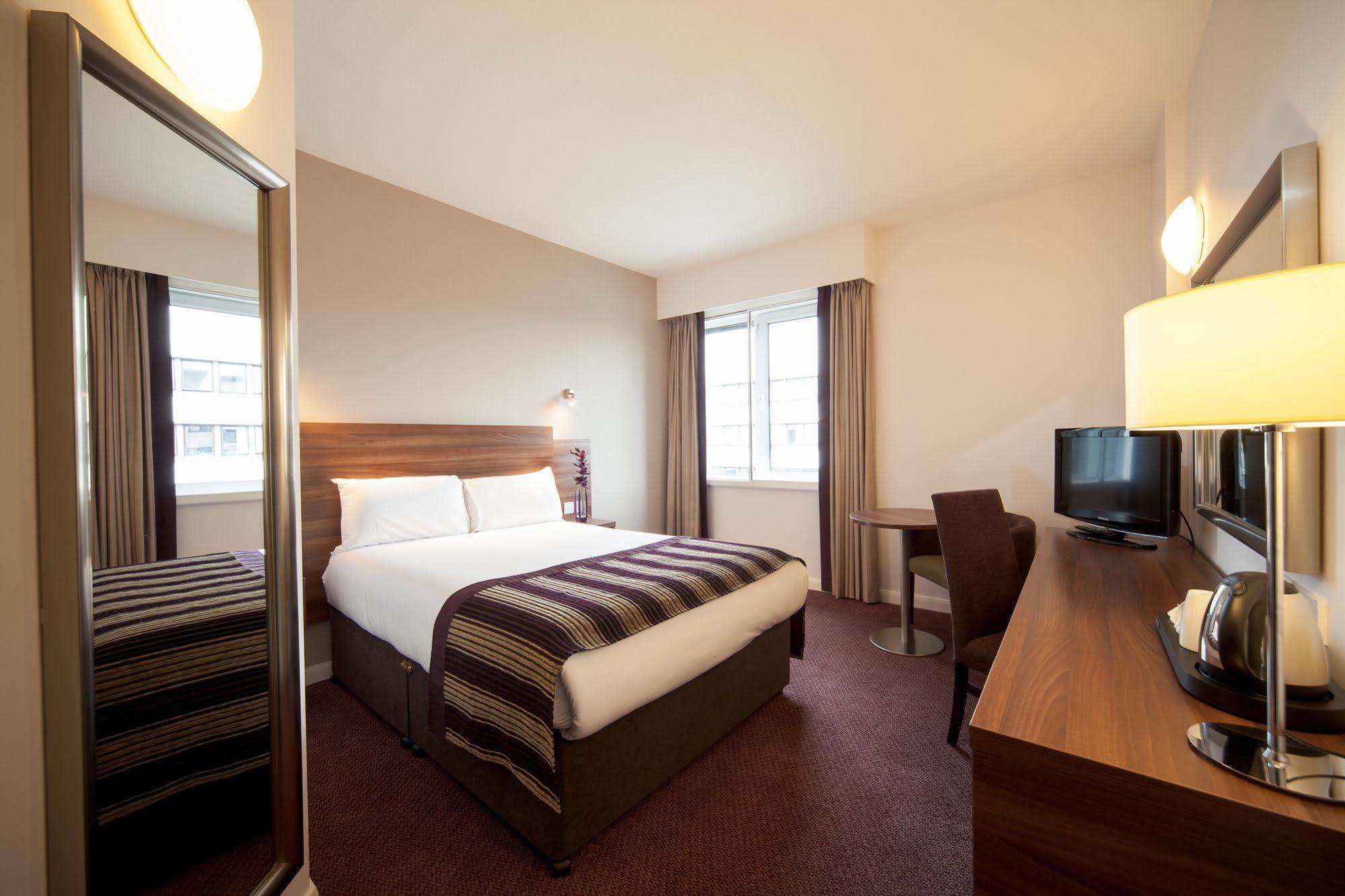 Leonardo Hotel London Croydon - Formerly Jurys Inn Bagian luar foto